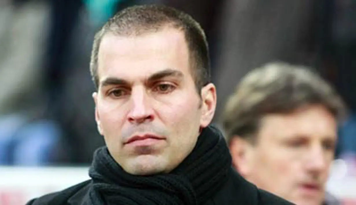 Ekspresi pelatih VfB Stuttgart, Markus Babbel di laga lanjutan Bundesliga melawan Bayer Leverkusen, 29 November 2009. Leverkusen unggul 4-0. AFP PHOTO DDP / JUERGEN SCHWARZ 