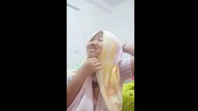 Pakai Kerudung dengan Karet