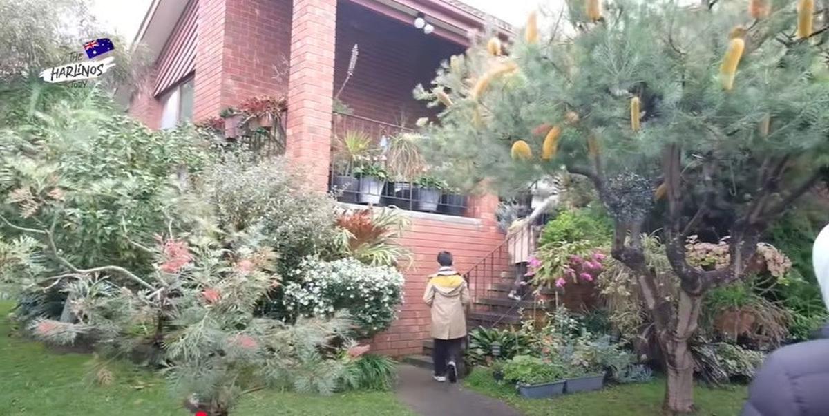 8 Potret Tempat Tinggal Alyssa Soebandono saat Kuliah di Melbourne, Lingkungannya Asri - Desain Full Bata Merah