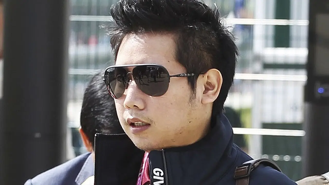 Vorayuth Yoovidhaya, cucu dari pendiri label minuman energi Red Bull, Chaleo Yoovidhya