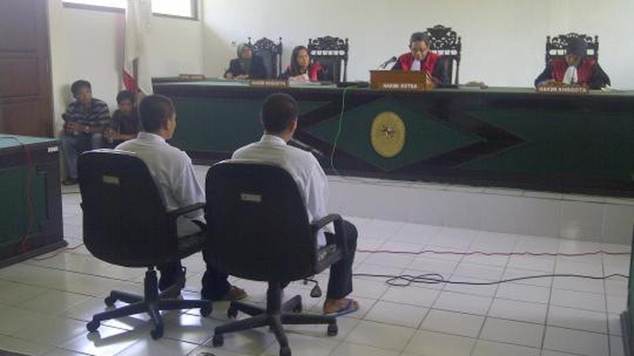Takbir warnai sidang kasus dua pemotong bambu