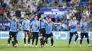 Selebrasi para pemain Timnas Uruguay setelah memenangkan babak adu penalti atas Uruguay pada perebutan tempat ketiga Copa America 2024 di Bank of America Stadium, Charlotte, Amerika Serikat, Minggu (14/7/2024) pagi WIB. (AP Photo/Nell Redmond)