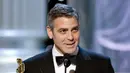 Seorang penggemar yang beruntung bernama Heather McGowan mendapatkan kesempatan berkencan dengan George Clooney. Ia menorehkan kenangan indah akan momen itu. (Bintang/EPA)