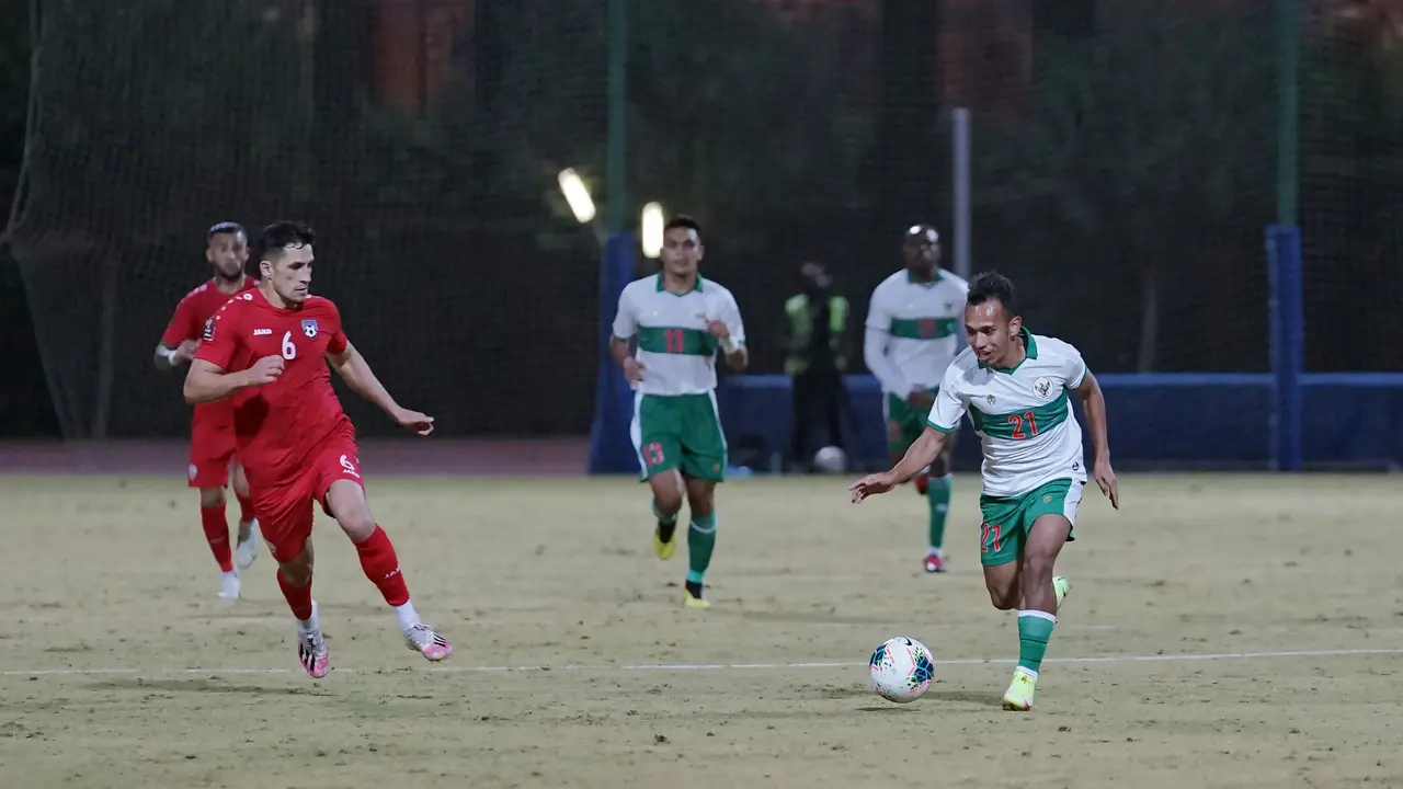 Foto: Uji Coba Jelang Piala AFF 2020, Timnas Indonesia Harus Akui Keunggulan Afghanistan