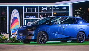 Xpeng X9 hadir dengan Turing AI Smart Driving.
