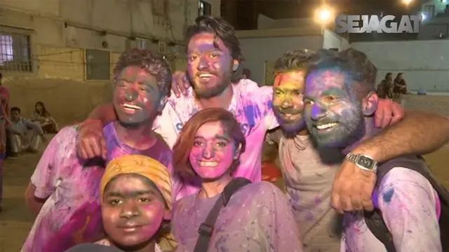 SEJAGAT: Festival Holi, Pesta warna umat Hindu 