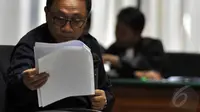 Ketua MPR, Zulkifli Hasan saat bersaksi di Pengadilan Tipikor, Jakarta, Senin (5/1/2015). (Liputan6.com/Miftahul Hayat)