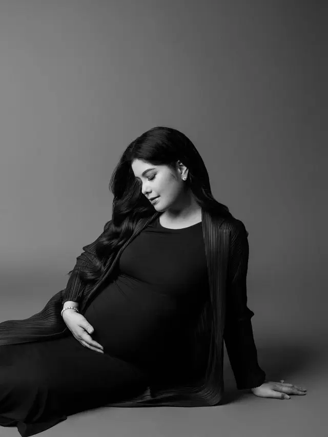 Annisa Pohan Tampil Bold Saat Maternity Shoot Jelang Kelahiran Anak Kedua