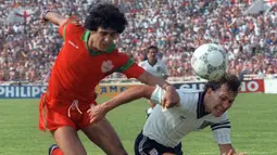 Maroko. Termasuk Piala Dunia 2022, Maroko telah lolos sebanyak 6 kali ke putaran final Piala Dunia. Dalam 5 edisi sebelumnya, 1970, 1986, 1994, 1998 dan 2018, mereka hanya mampu 1 kali lolos dari fase grup, yaitu di Piala Dunia 1986 dan terhenti di babak kedua (16 besar) usai kalah 0-1 dari Jerman Barat. Di fase grup mereka keluar sebagai juara Grup F usai menang atas Portugal dan bermain imbang kontra Polandia dan Inggris. Maroko menjadi negara afrika pertama yang lolos dari fase grup di putaran final Piala Dunia. (AFP/Staff)