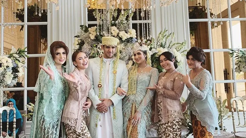 6 Momen Akad Nikah Tania Nadira dan Abdulla Alwi