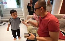 Potret Rayyanza Happy Banget Dapat Uang Dollar dari Raffi Ahmad, Celetukan Sus Rini Bikin Ngakak