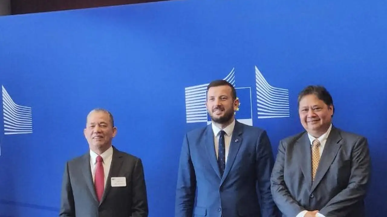 Misi bersama Kementerian Perkebunan dan Komoditas Malaysia, Kementerian Koordinator Bidang Perekonomian Indonesia, dan Council of Palm Oil Producing Countries (CPOPC) melakukan kunjungan ke Brussel, Belgia. (Dok Sinar Mas)