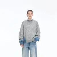 Sebuah kombinasi yang tampaknya bertolak belakang, tetapi justru bersinergi dalam satu potongan yang clean, fungsional, dan punya karakter kuat. [@jnbyofficial_].