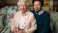 Potret Ratu Elizabeth dan Putri Anne (via People.com)