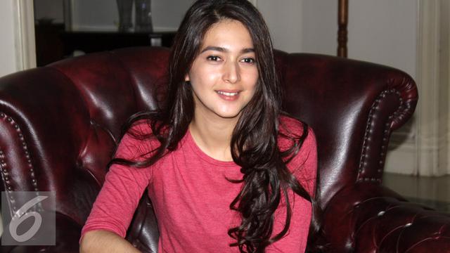 Diboyong Ke Eropa Usai Nikah Nabila Syakieb Pensiun Jadi Artis Showbiz Liputan6 Com
