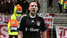 Bayern Munich's Franck Ribery celebrates after scoring a goal during the UEFA Champion's League match Lyon vs Bayern Munich, on December 10, 2008 at Gerland stadium in Lyon. AFP PHOTO/PHILIPPE MERLE