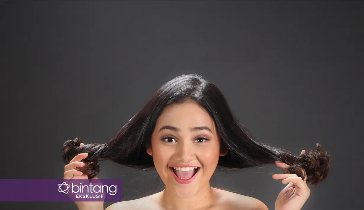 Dalam film yang diangkat dari novel karya Wulanfadi, Tara digambarkan sebagai cewek yang heboh yang suka dengan Alvaro. Tara merupakan sahabat Anggia. Namun, Anggia sangat benci dengan Alvaro. (Bambang E. Ros/Bintang.com)