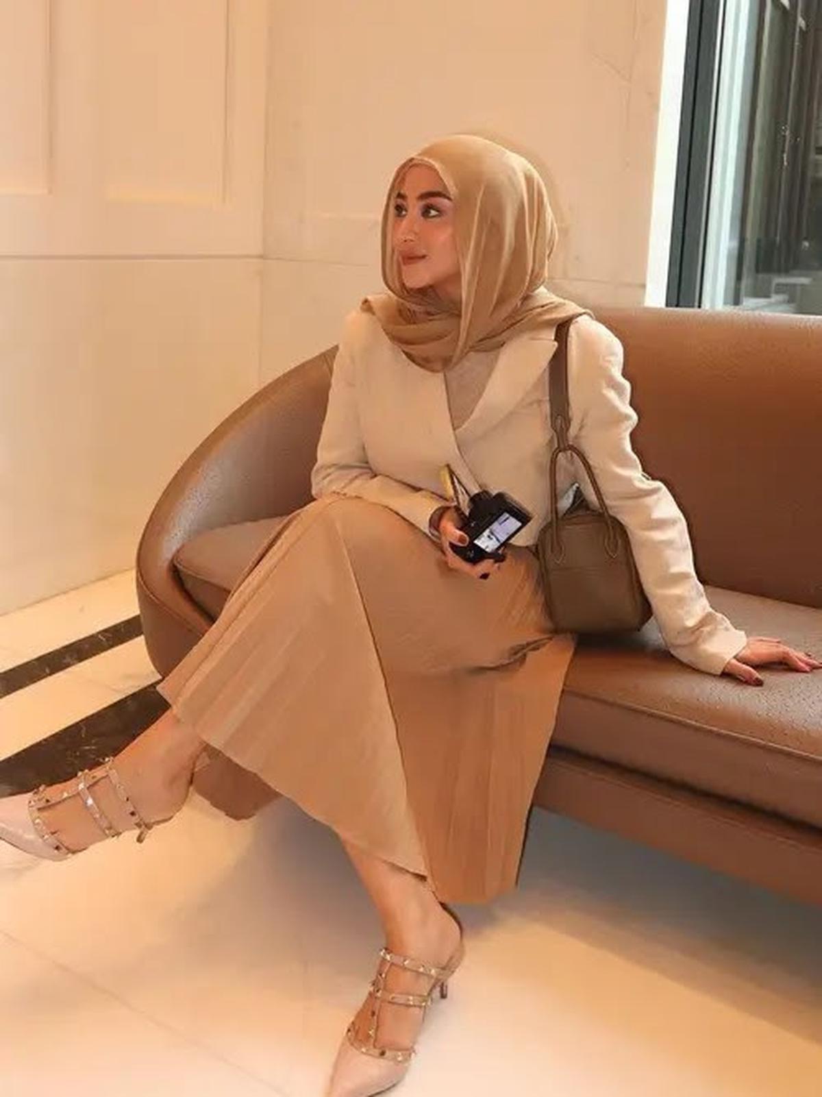 Gaya Hijab Margin Wieheerm di Berbagai Momen yang Cantik dan Elegan
