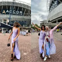 Acha Septriasa nggak kalah stylish dengan para ABG saat nonton konser Taylor Swift di Australia. [@septriasaacha]