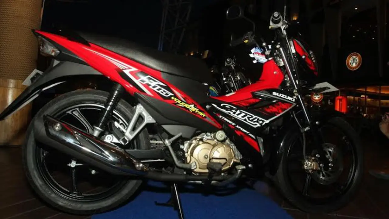 Suzuki Satria F115 vs Kawasaki Athlete