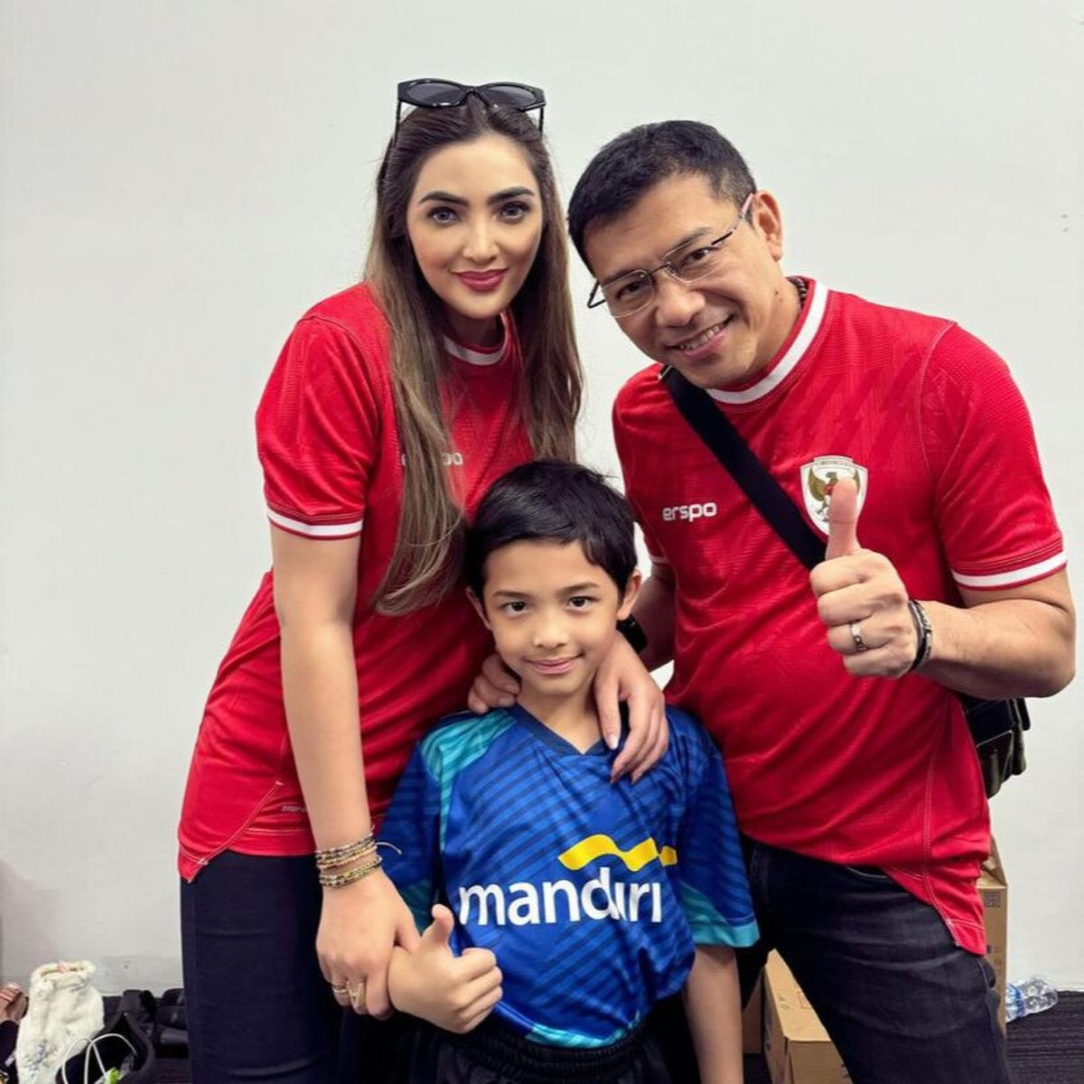 7 Potret Anak Artis Pecinta Sepakbola, Bakal Nonton Langsung Timnas Indonesis Vs China di GBK Malam Ini?