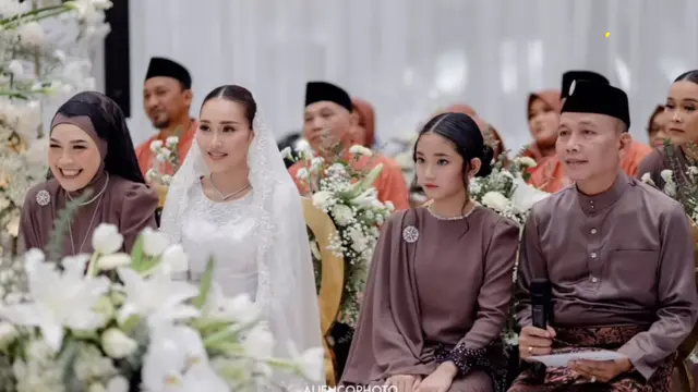 Ayu Ting Ting Dilamar Letkol TNI