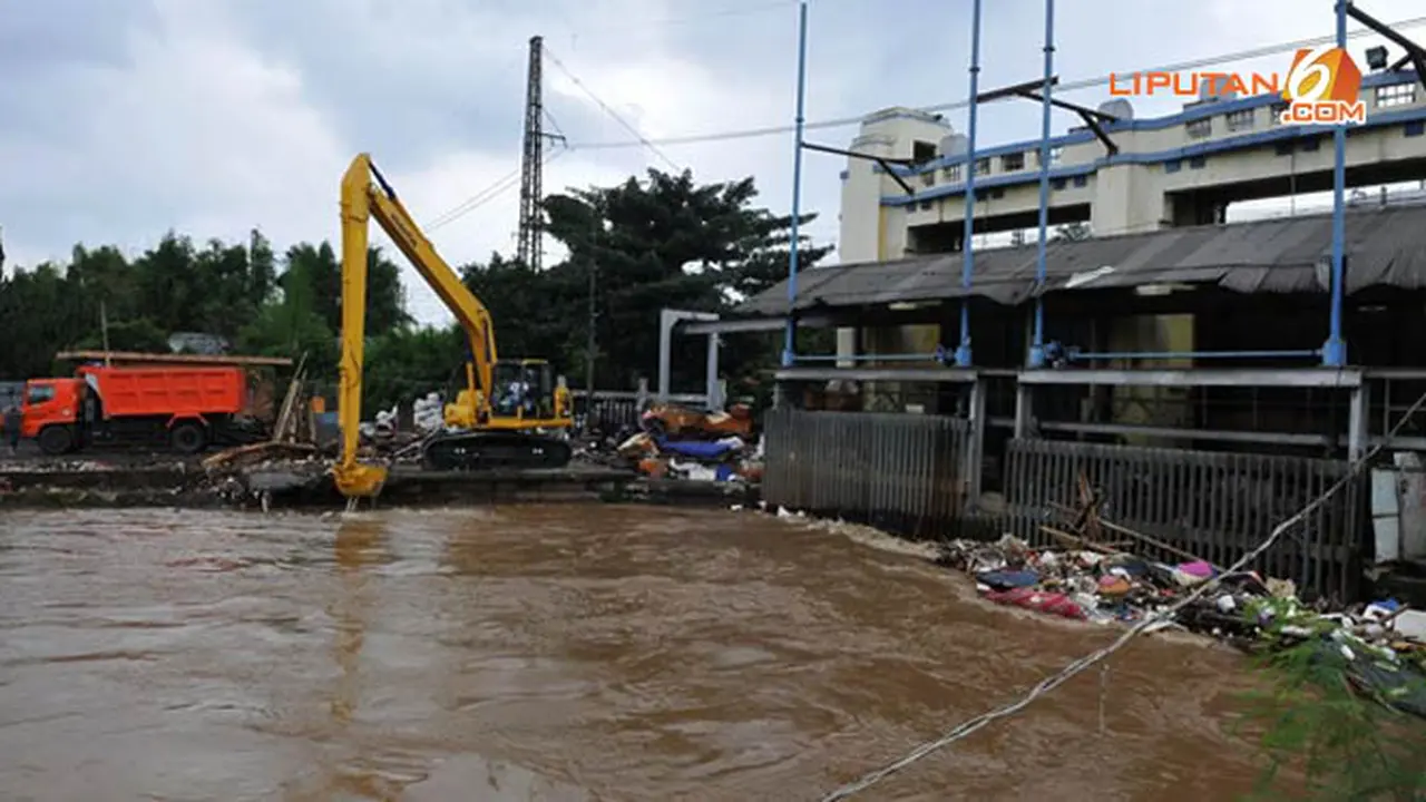 pintu-air-manggarai--140118b.jpg