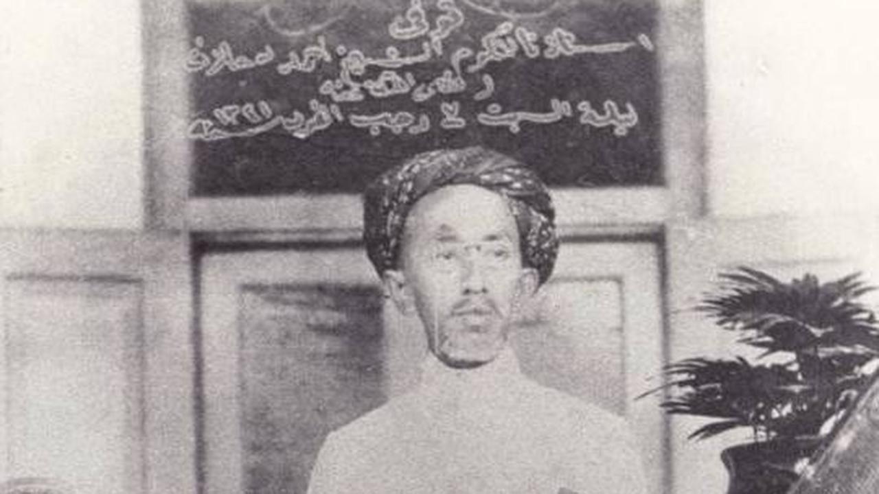 <b>KH Ahmad Dahlan Mendirikan Organisasi Muhammadiyah</b>