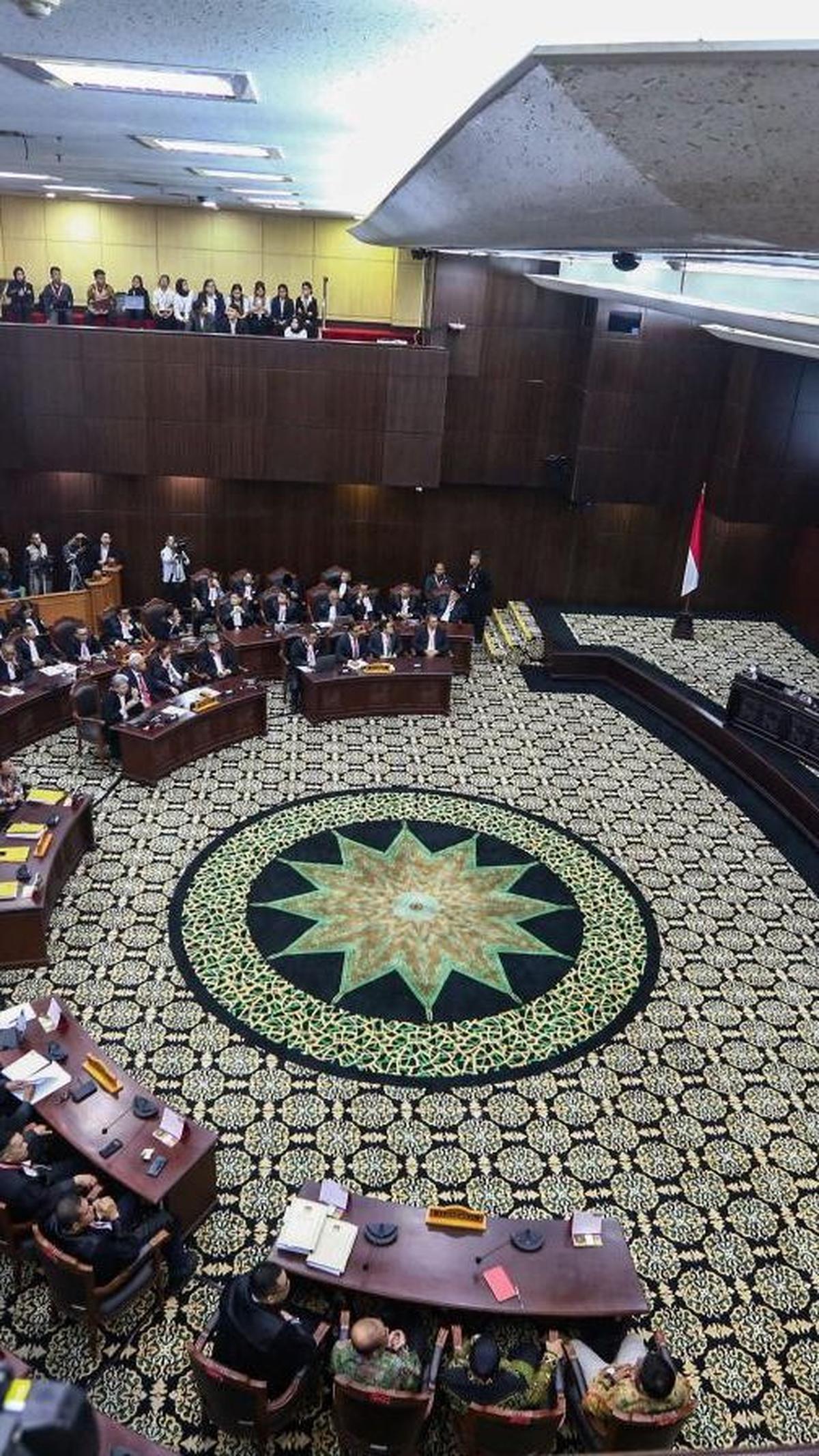 Ada tiga pihak yang bersengketa dalam sidang gugatan hasil Pilpres 2024 di MK. Foto: Liputan6.com / Angga Yuniar
