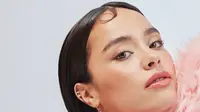 Salah seorang model untuk koleksi perhiasan. (IST)