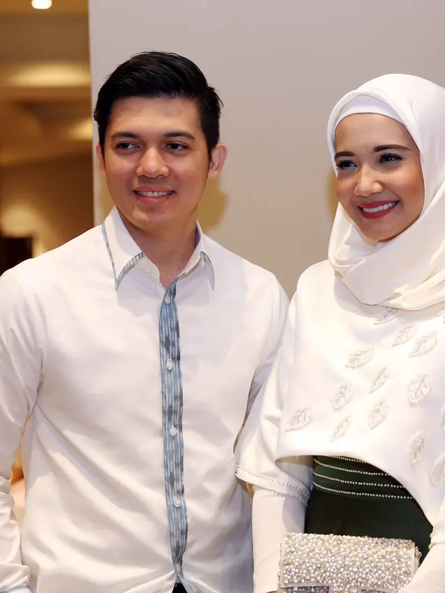 [Bintang] Zaskia Sungkar dan Irwansyah