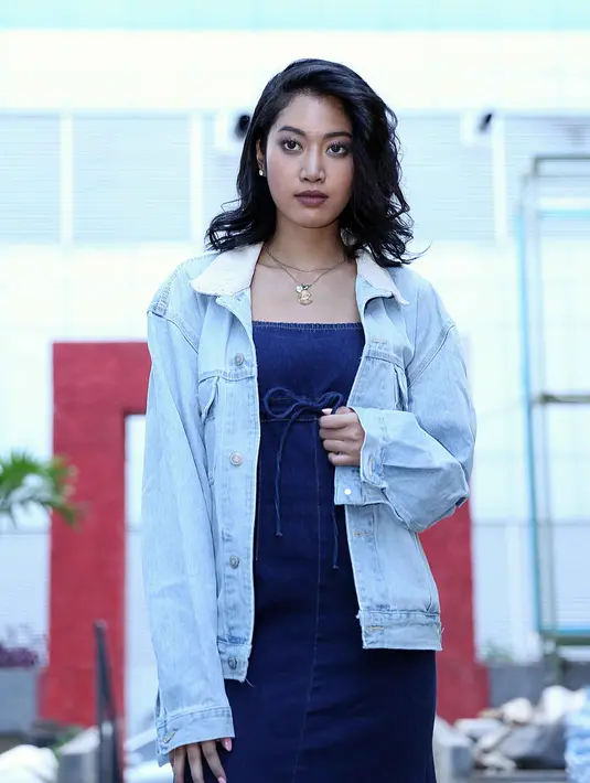 Widi Vierratale juga menjawab santai mengenai hubungannya dengan Glenn Fredly. Kabar kedekatan keduanya menyeruak setelah foto keduanya beredar di dunia maya. (Nurwahyunan/Bintang.com)