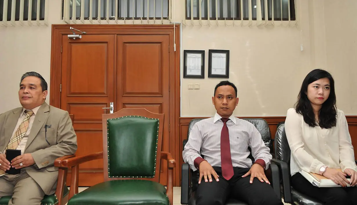 Sidang yang digelar di Pengadilan Agama, Jakarta ini mengabulkan gugatan cerai dari pihak Christy Jusung atas sang suami, Jay Alatas, Senin (23/6/14). (Liputan6.com/Andrian M Tunay)