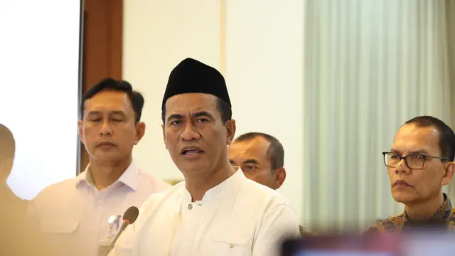 Menteri Pertanian Andi Amran Sulaiman dalam konferensi pers penindakan impor beras ilegal di Sabang.  (Dok Kementan)