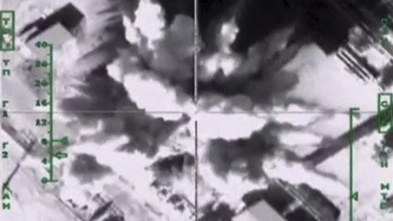 Jet Rusia gempur habis infrastruktur minyak ISIS di Suriah