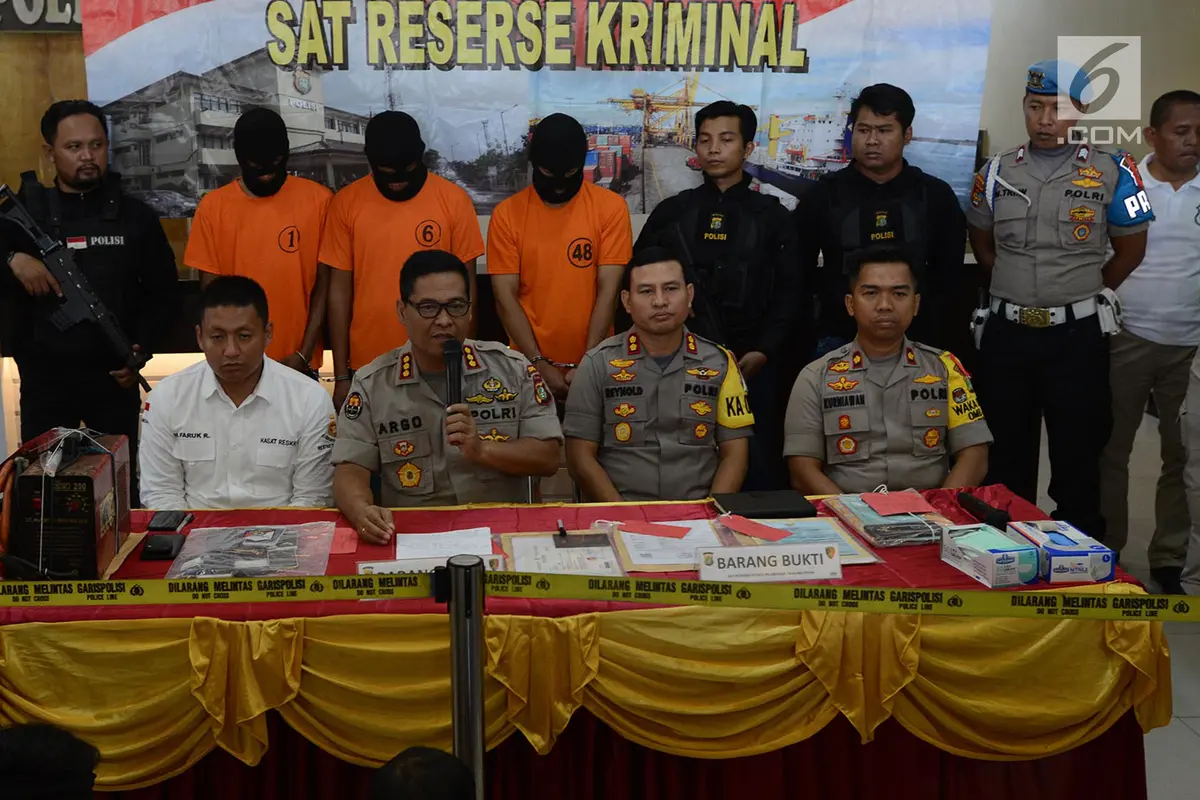 Kebakaran 34 Kapal di Muara Baru, Polisi Tetapkan 3 Tersangka