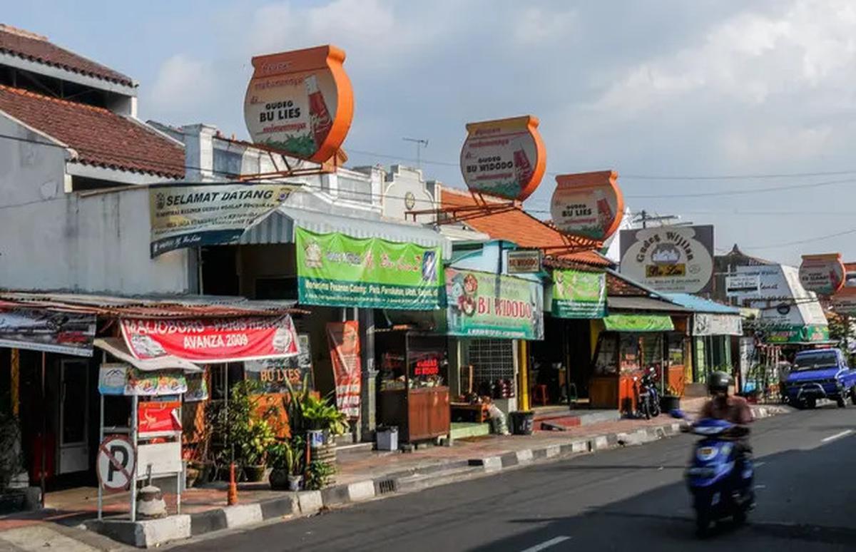 20 Destinasi Wisata yang Terkenal karena Makanan Uniknya, Jalan-Jalan Sekalian Kulineran