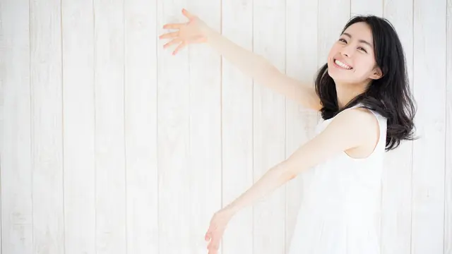 perempuan bahagia rendah hati