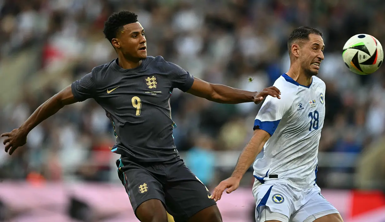 The Three Lions berhasil mengalahkan Bosnia-Herzegovina 3-0. (Paul ELLIS / AFP)
