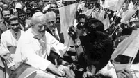 7 Mei 2001: Ziarah Bersejarah Paus Yohanes Paulus II ke Suriah, Serukan Perdamaian Lintas Agama