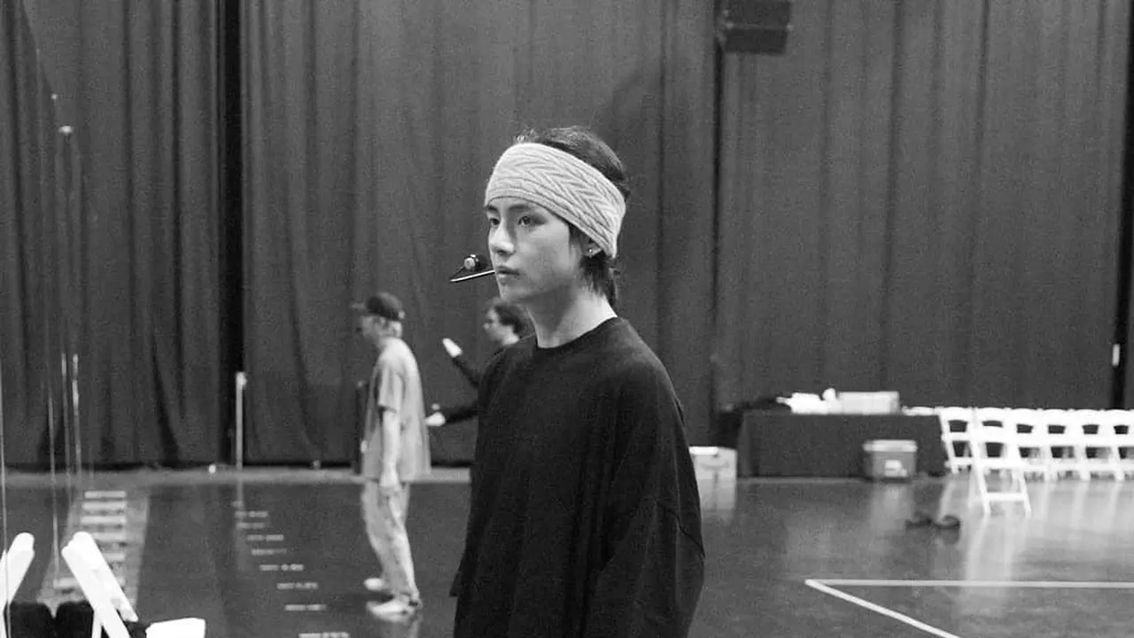 V BTS