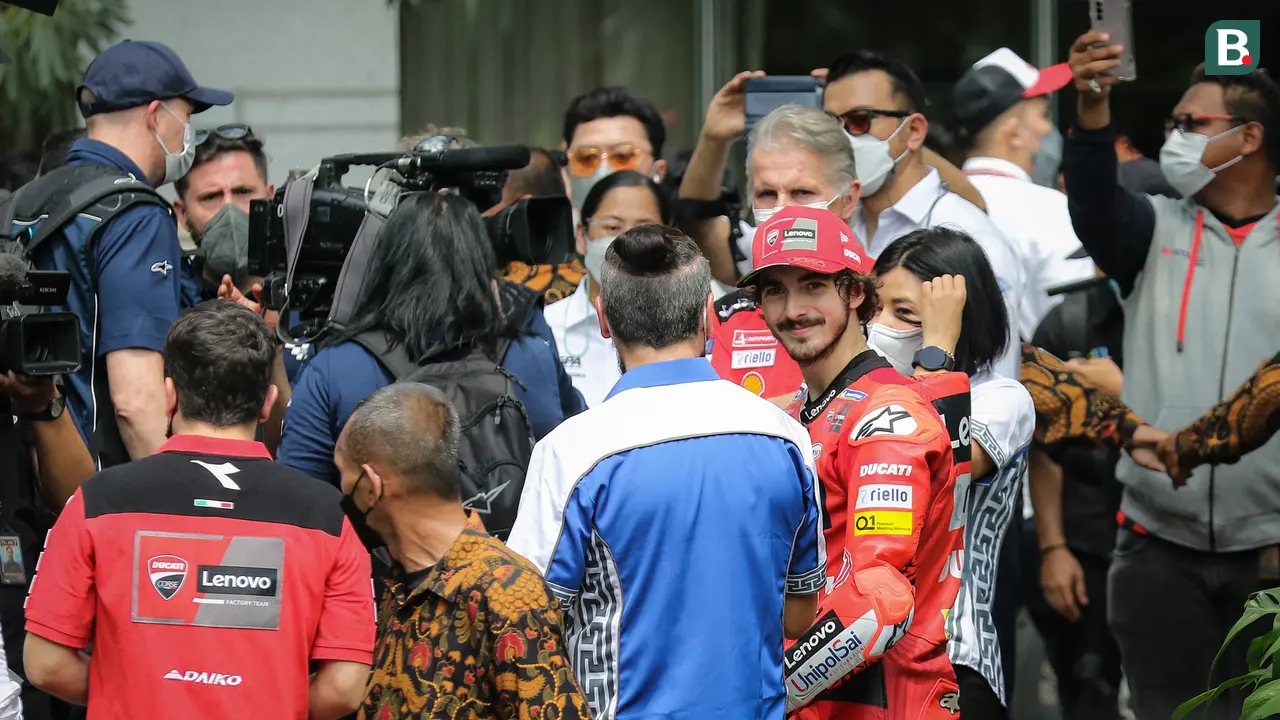 Foto: Magnet MotoGP Sedot Antusiasme Warga Saksikan Konvoi Parade Pembalap Promosikan MotoGP Mandalika 2022 di Jalanan Ibu Kota