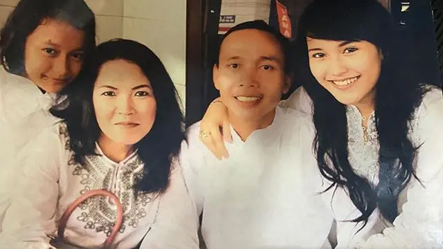 Kedekatan Ayu Ting Ting dengan Umi Kalsum