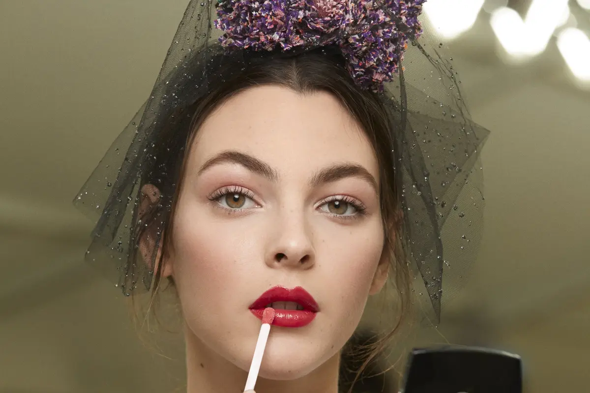 Trik Adaptasi Makeup Runway dari Makeup Artist Chanel