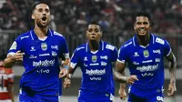Persib Bandung Ajak Bobotoh Berbagi Lewat Kampanye 1.000 Bola di Bulan Ramadan