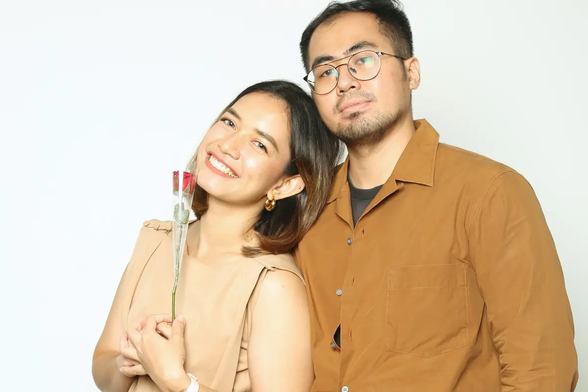 couple januari cinta yang tulus