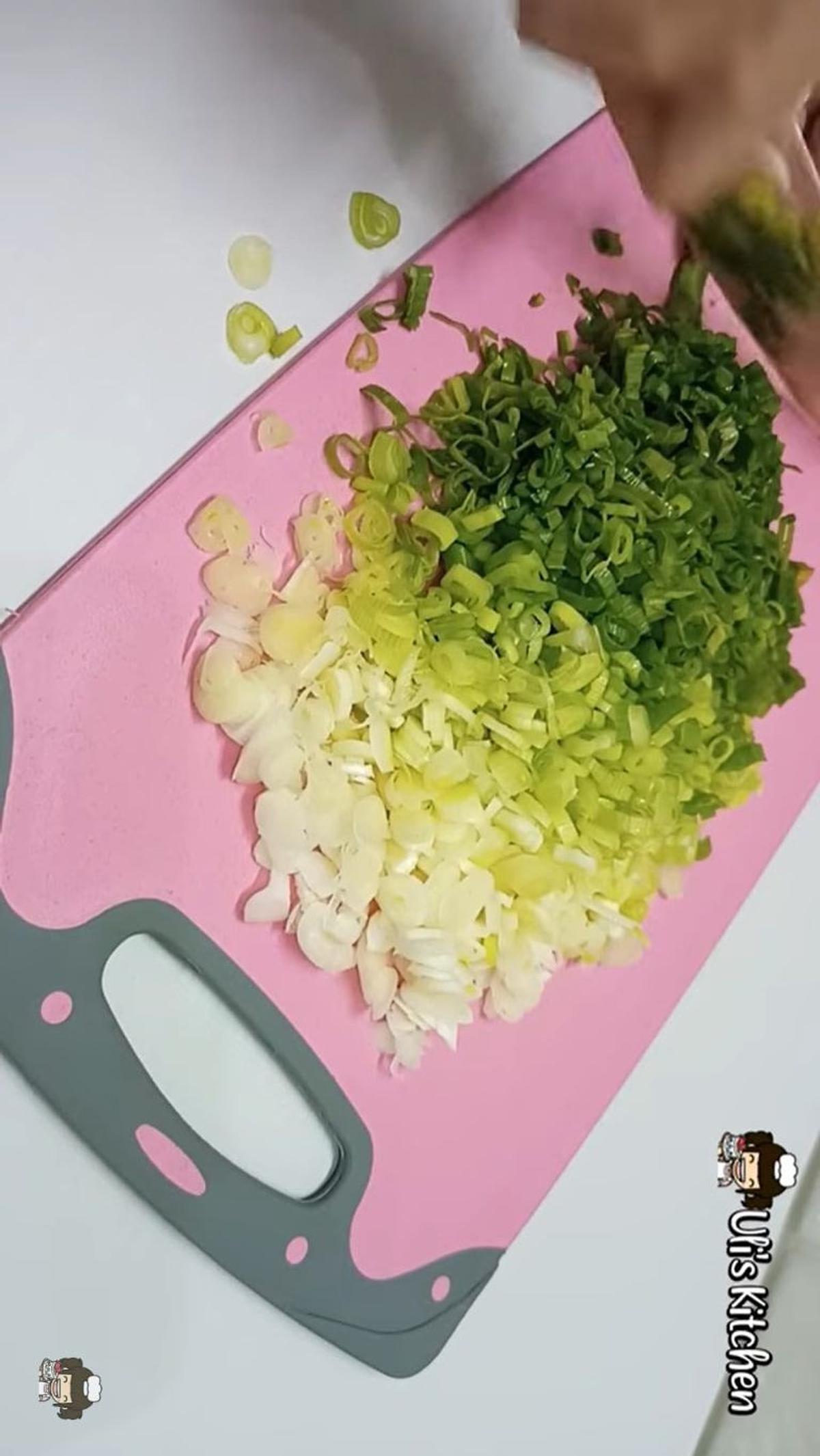 Potong-potong Daun Bawang