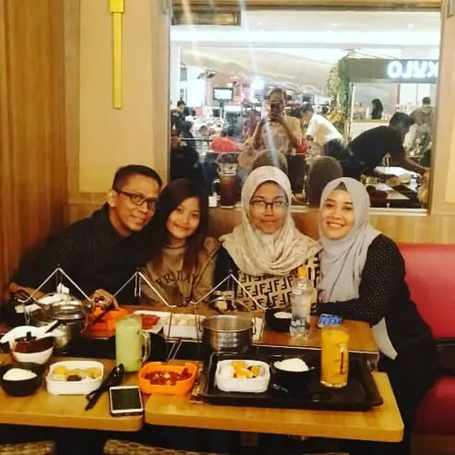 6 Potret Mayang dan Chika Sejak Kecil, Anak Doddy Soedrajat yang Selalu Kompak