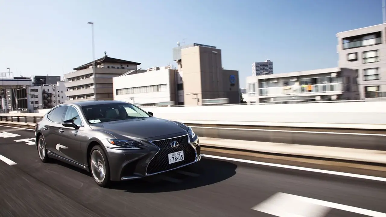 Lexus LS 500h