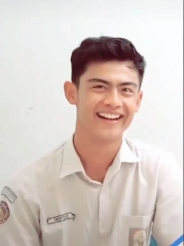 6 Potret Pratama Arhan saat Duduk di Bangku SMA, Curi Perhatian